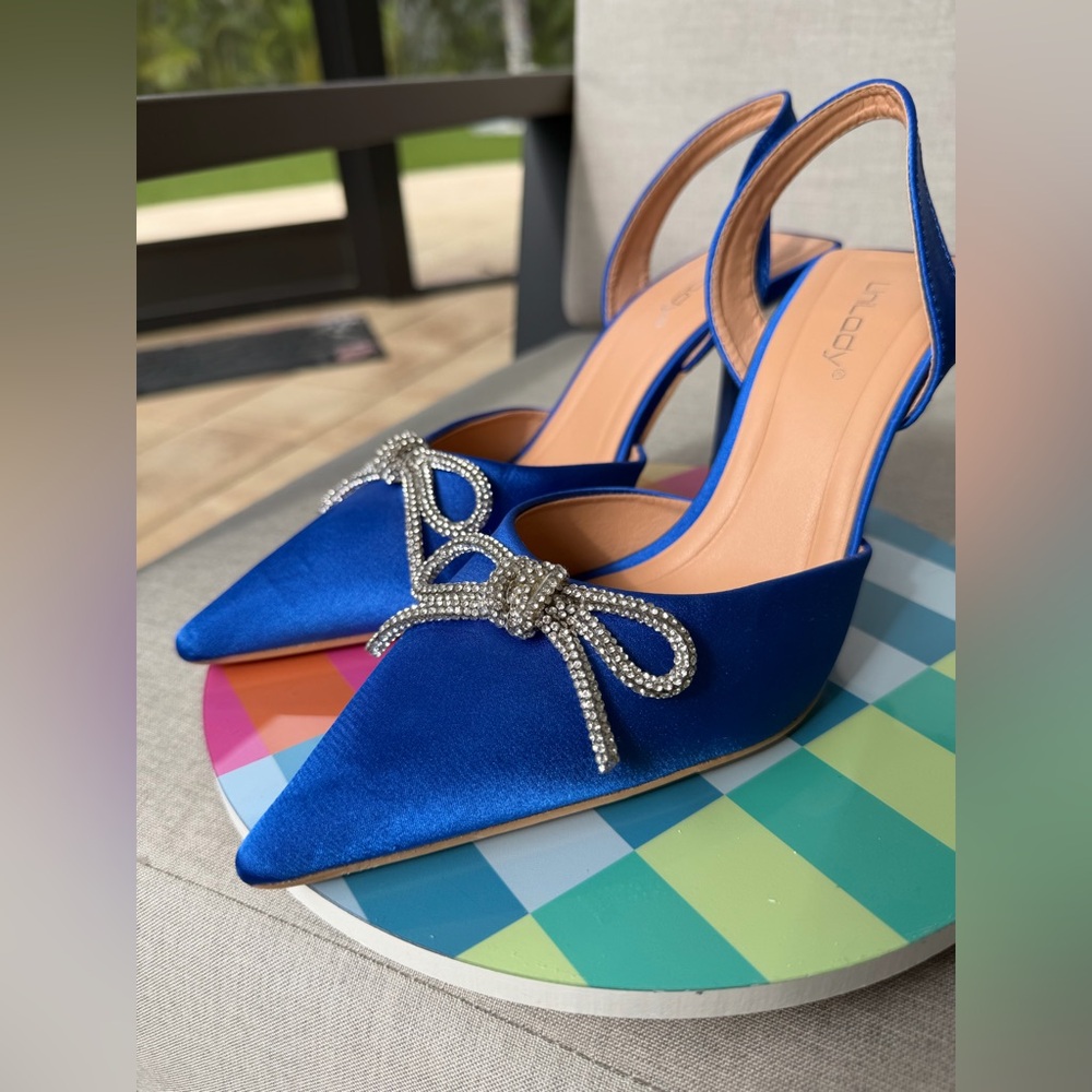 Blue Satin Women's Slingback heels with Rhinestone Bows size 8,5 - Picture 4 of 12